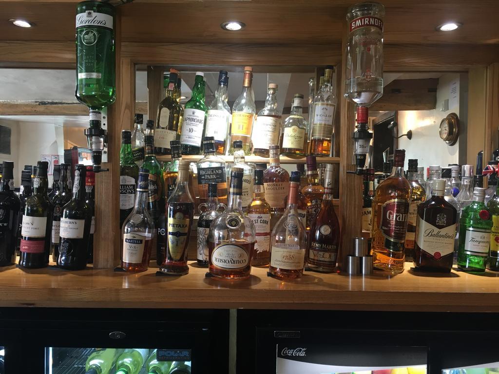 Three Horseshoes Inn Bubbenhall Екстериор снимка